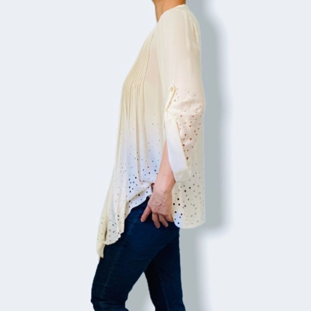 NEW ELIZABETH AND JAMES 100% Silk Pleated Top - Picture 2 of 8